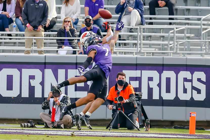 FORT WORTH, TX - DECEMBER 05: TCU Horned Frogs safety Trevon Moehrig (7) tips a pass for an...