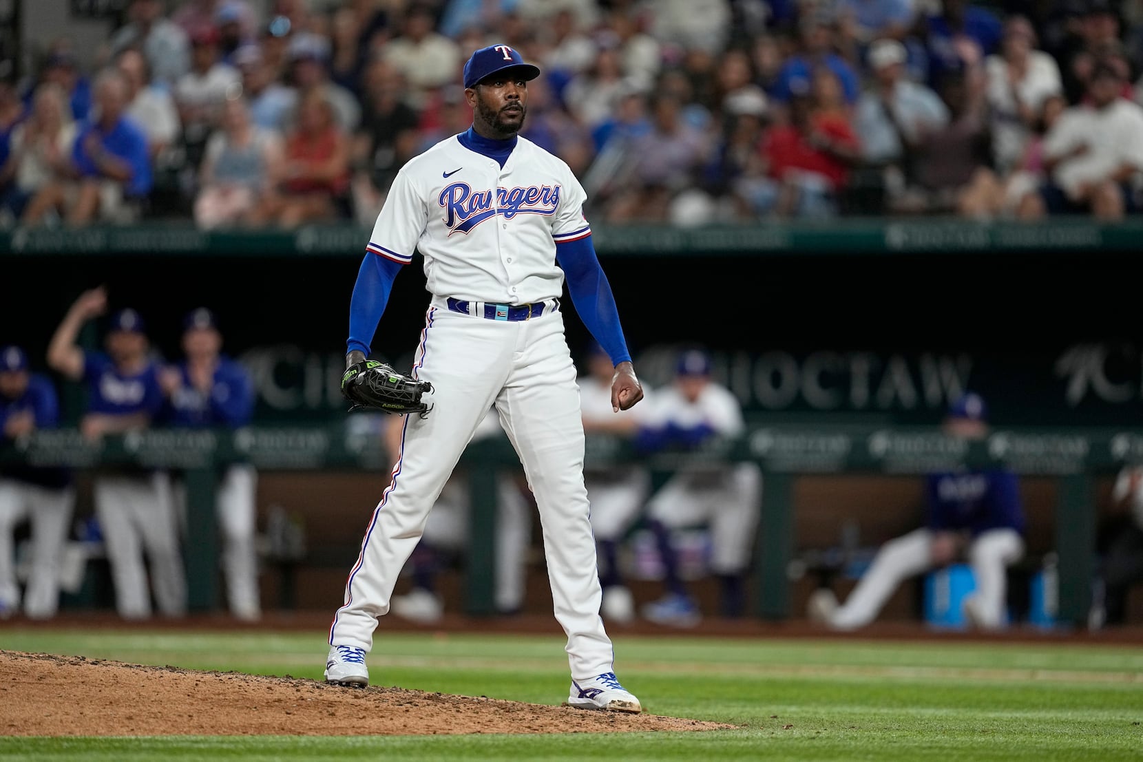 Chapman throws the fastest pitch in Rangers history ( statcast era