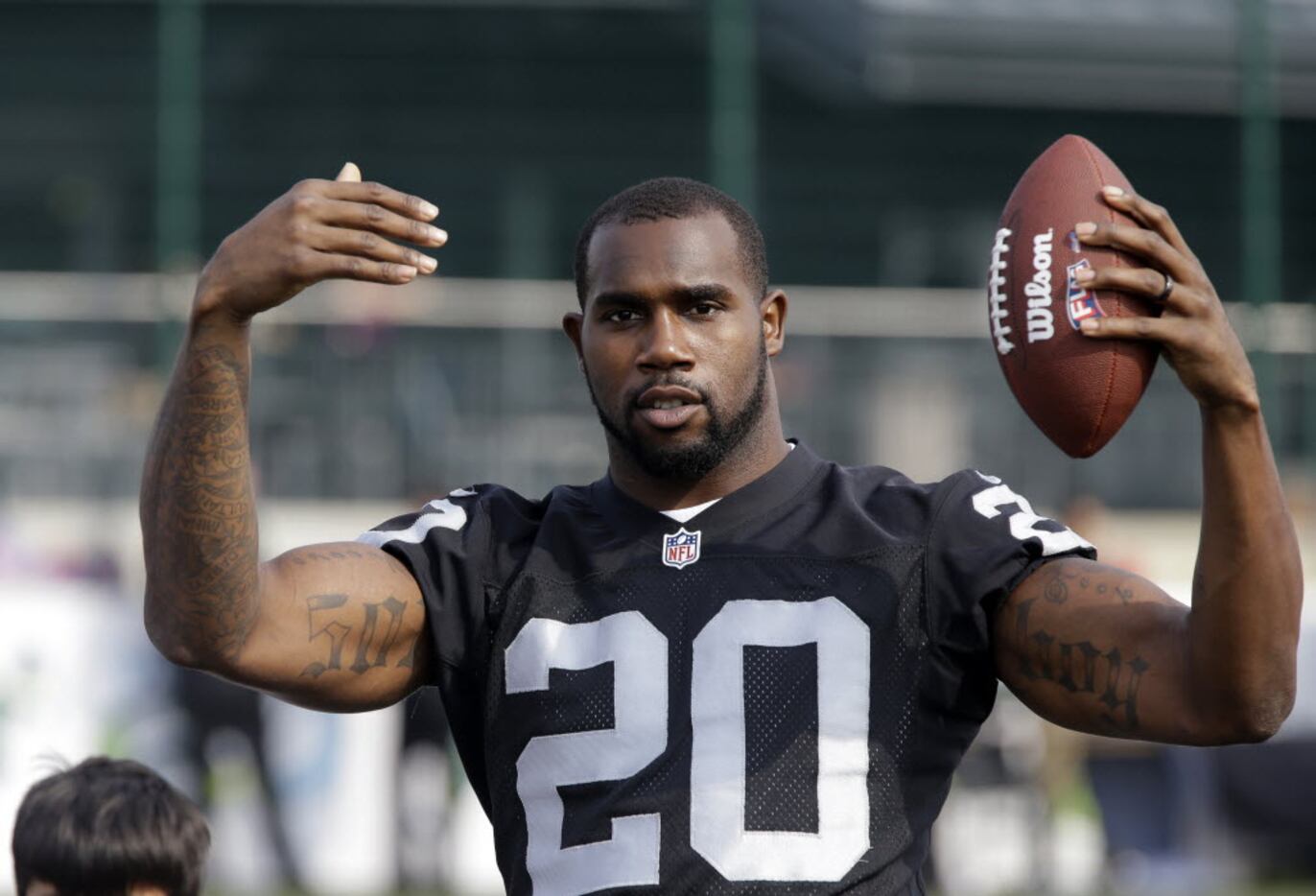 Cowboys place Darren McFadden on waivers; ex-Hog has no plans to retire