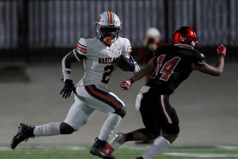 Frisco Wakeland running back Jared White (2) sprints out of the backfield as he eyes the...