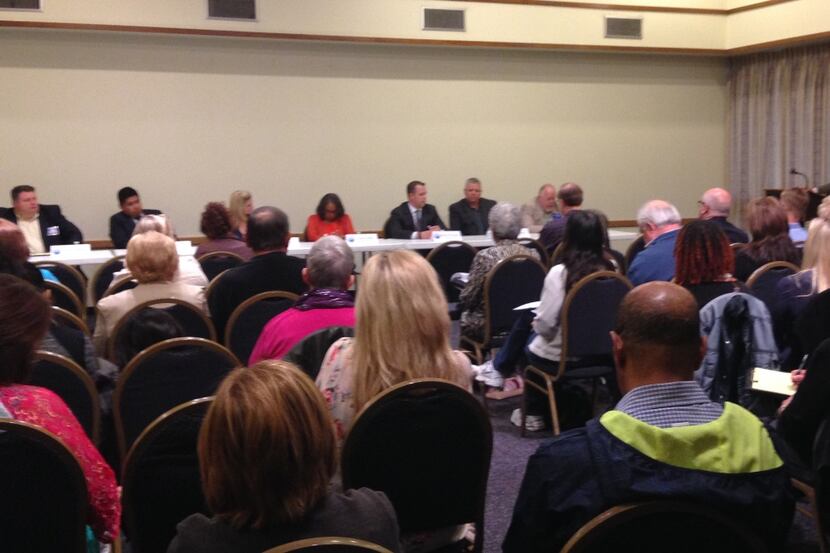  The Garland Association for Hispanic Affairs forum on Wednesday night drew a full crowd --...