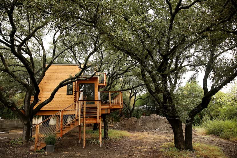 The tree house was featured on the Animal Planet show Treehouse Masters.