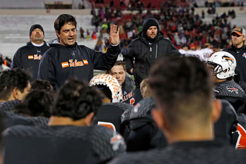 Haltom coach Jason Tucker talks to his players after the regional final game against...