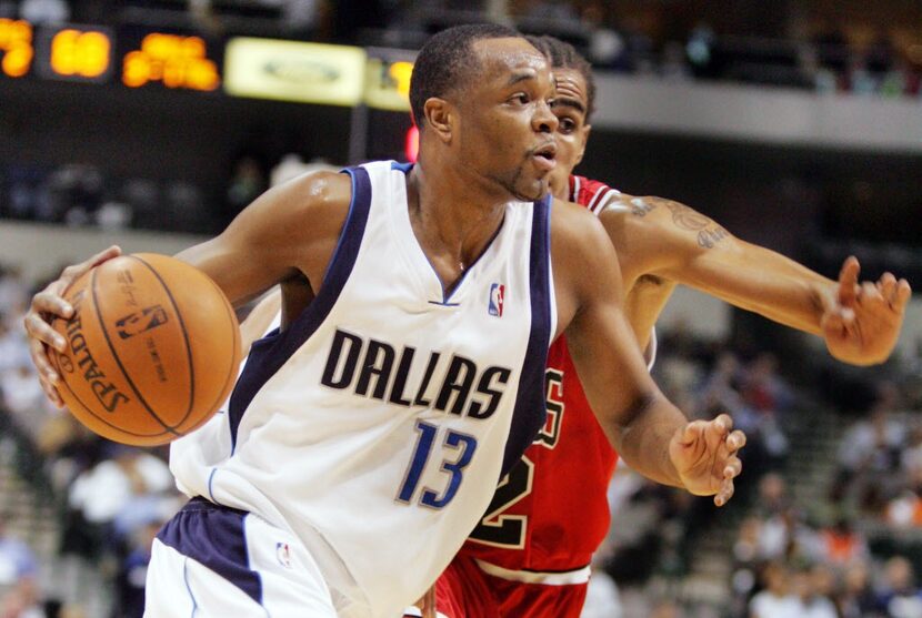 ORG XMIT: *S0421408155* 123754  10/23/2007 --  Dallas Mavericks vs.Chicago Bulls NBA...