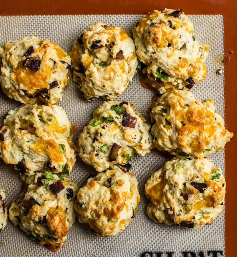 Cheddar Bacon Scallion Drop Biscuits for Texas Thanksgiving