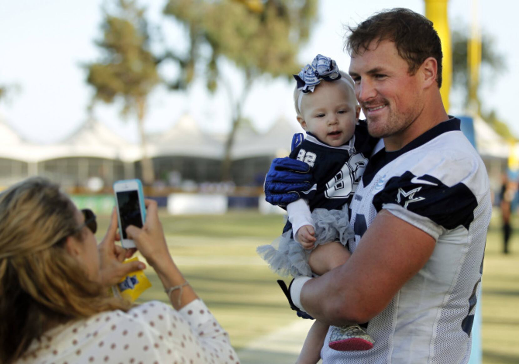 NFL: Jason Witten nixes report - Los Angeles Times