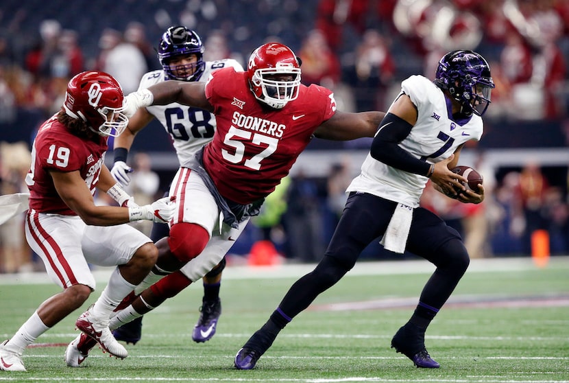 Du'Vonta Lampkin (57) jugó como tackle defensivo de los Oklahoma Sooners.