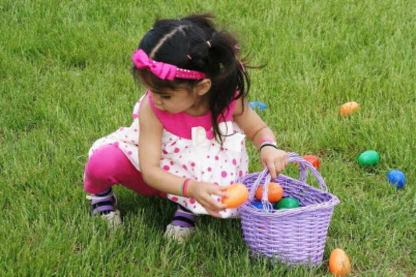 Se recomienda llevar su propia canasta para la búsqueda de huevos de Pascua. Foto ARCHIVO DMN
