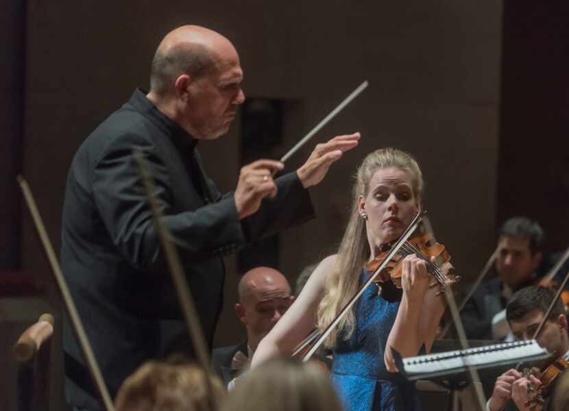 Jaap Van Zweden led violinist Simone Lamsma and the Dallas Symphony Orchestra on Sept. 22,...