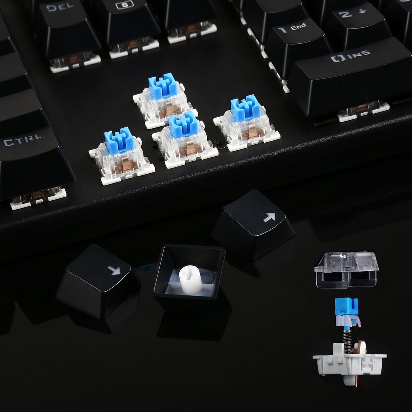 Aukey's keyboard uses blue mechanical switches for a very satsifying (and loud) typing...