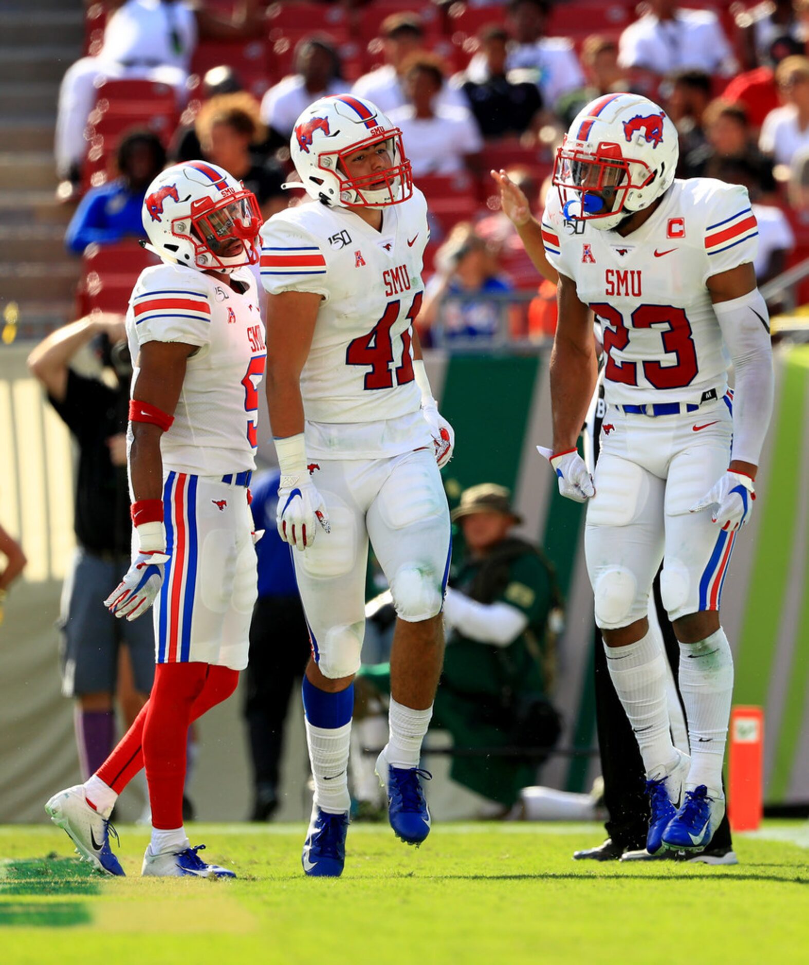 TAMPA, FLORIDA - SEPTEMBER 28: Rodney Clemons #23 of the Southern Methodist Mustangs...