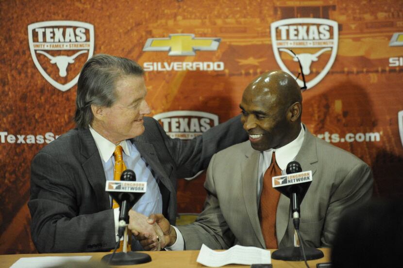 Jan 6, 2014; Austin, TX, USA; Texas Longhorns president Bill Powers (left) welcomes head...