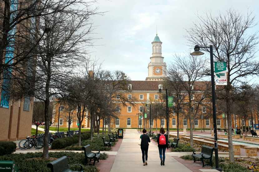 Students make their way around campus at the University of North Texas in Denton. (Vernon...
