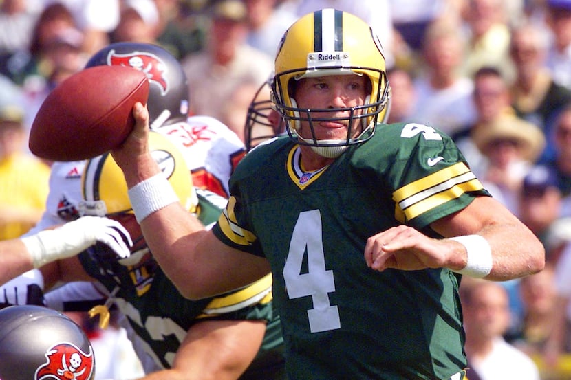 FILE: In this September 13, 1998 file photo, quarterback Brett Favre of the Green Bay...