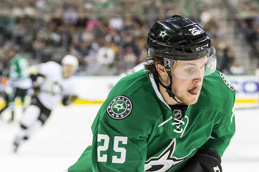 Dallas Stars right wing Brett Ritchie (25) brings the puck up the ice during the first...