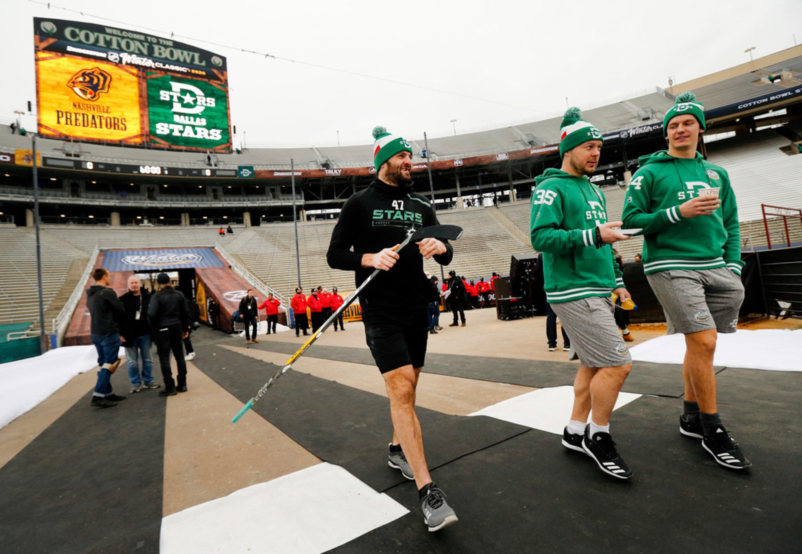 Dallas Stars right wing Alexander Radulov (47), goaltender Anton Khudobin (35) and left wing...