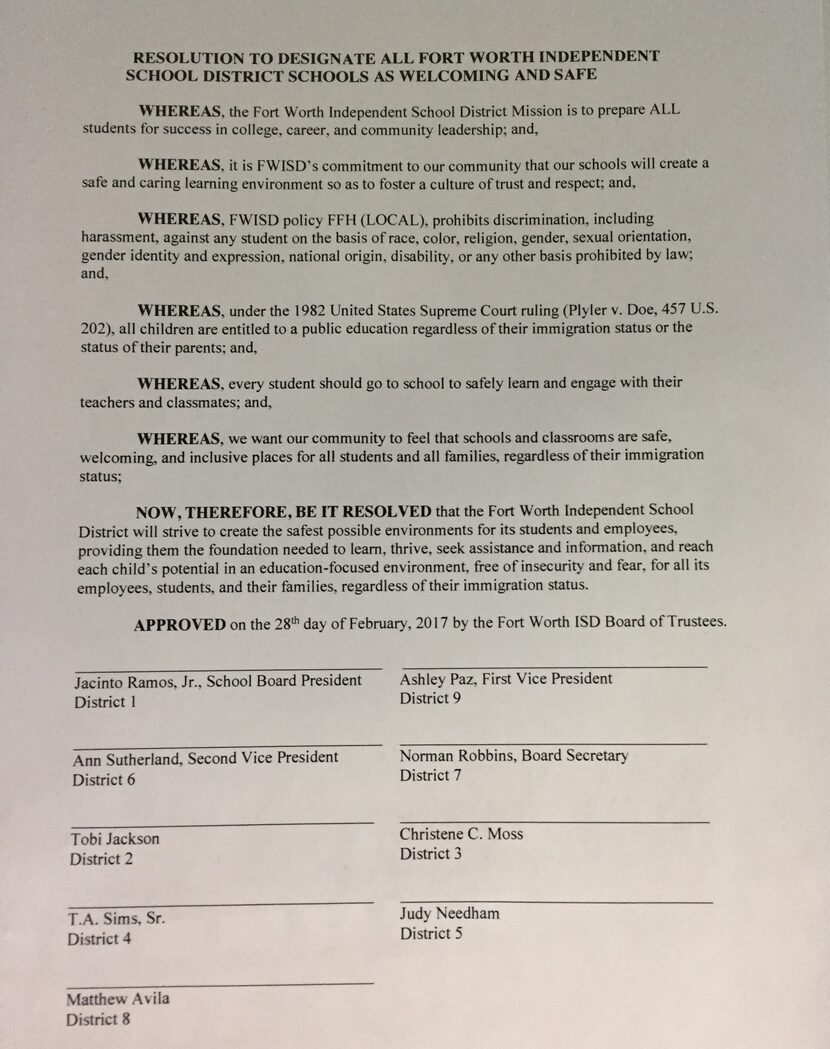 La resolución señala que el distrito de Fort Worth buscará “crear el ambiente más seguro...