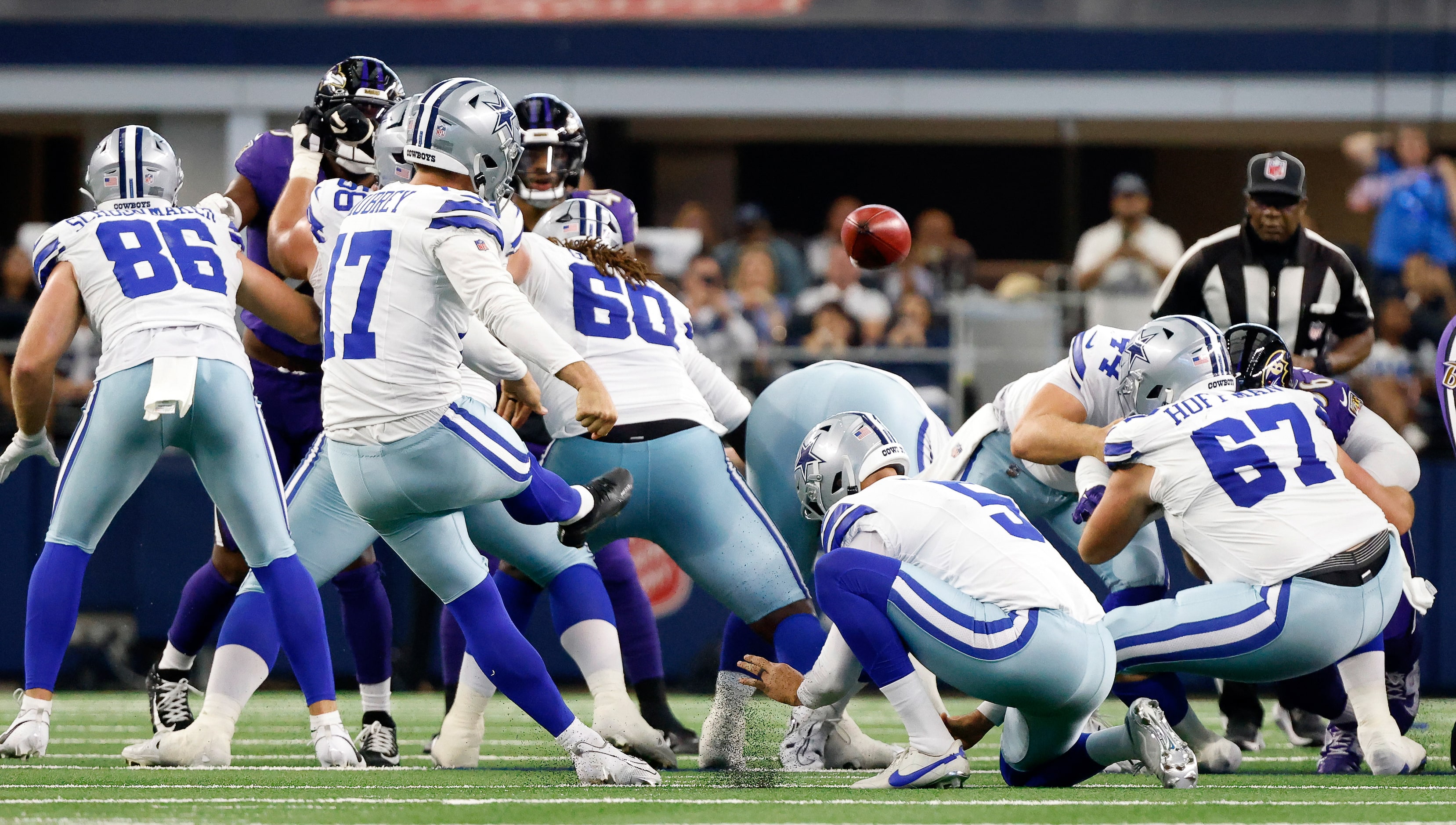 Dallas Cowboys place kicker Brandon Aubrey (17) kicks a team record field goal against the...