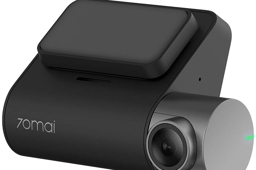 Set it and forget it: The 70mai Dash Cam Pro is always watching