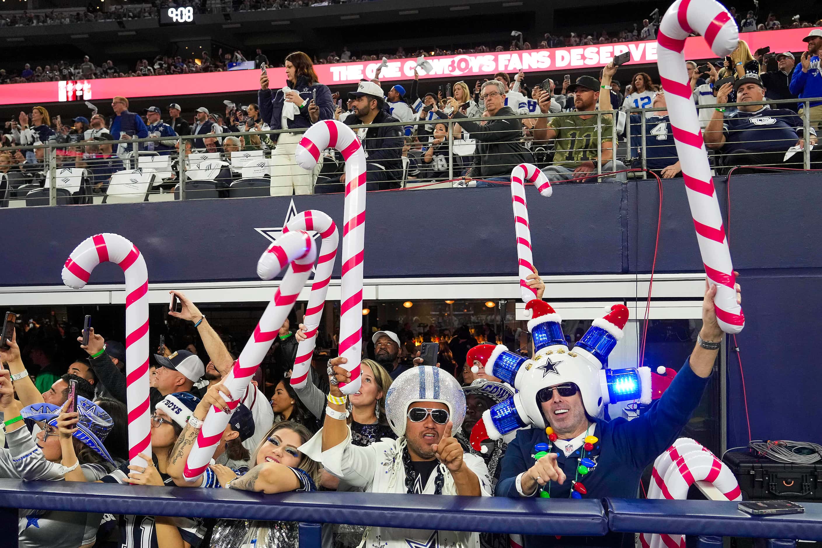 Dallas Cowboys fans cheer before an NFL football game against the Philadelphia Eagles on...