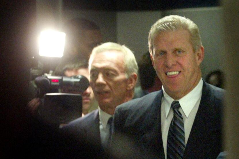 Cowboys owner Jerry Jones (left) and Bill Parcells approach the Valley Ranch press...