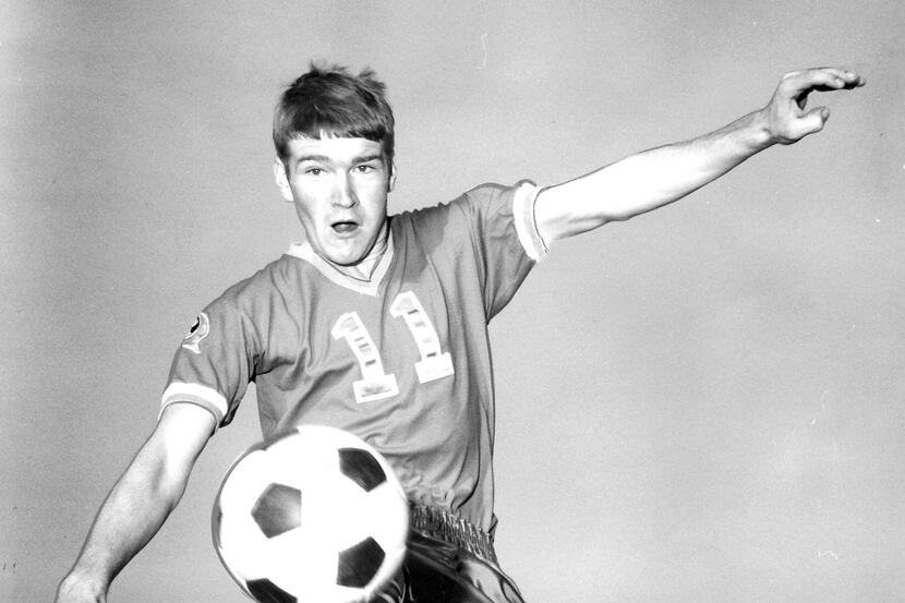 Mike Renshaw's career with the Dallas Tornado began in 1968.