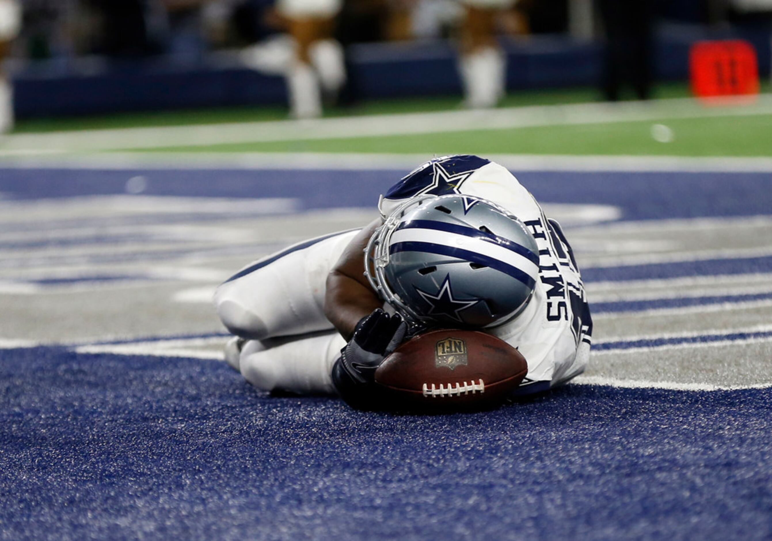 Jaylon Smith of the Dallas Cowboys celebrates a fumble recovery