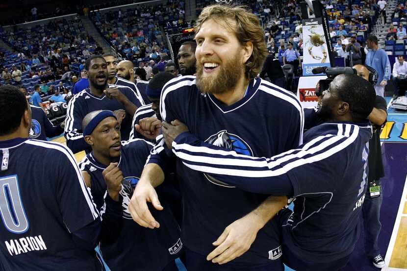 On Sunday evening, Dirk Nowitzki surpassed 25,000 points and helped the Mavs finally reach...