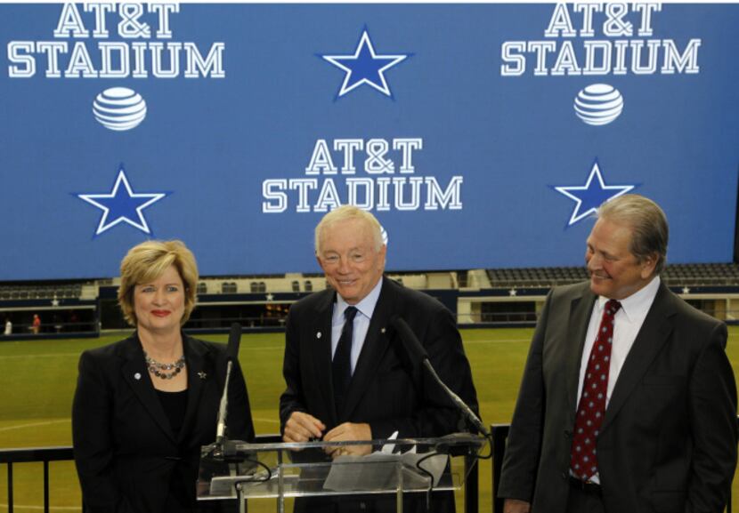 Cathy Coughlin, AT&T senior executive vice president, Dallas Cowboys owner Jerry Jones and ...