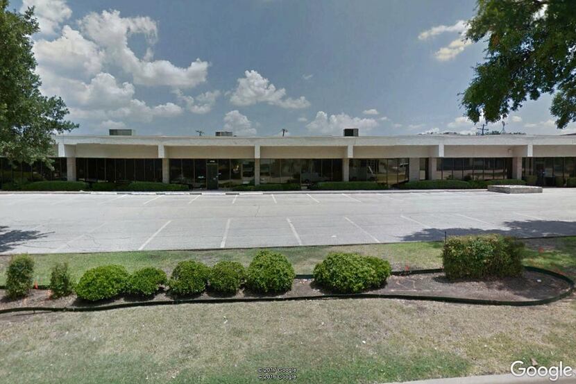 NoPiers.com has purchased a 14,000-square-foot office building for its headquarters at 13748...