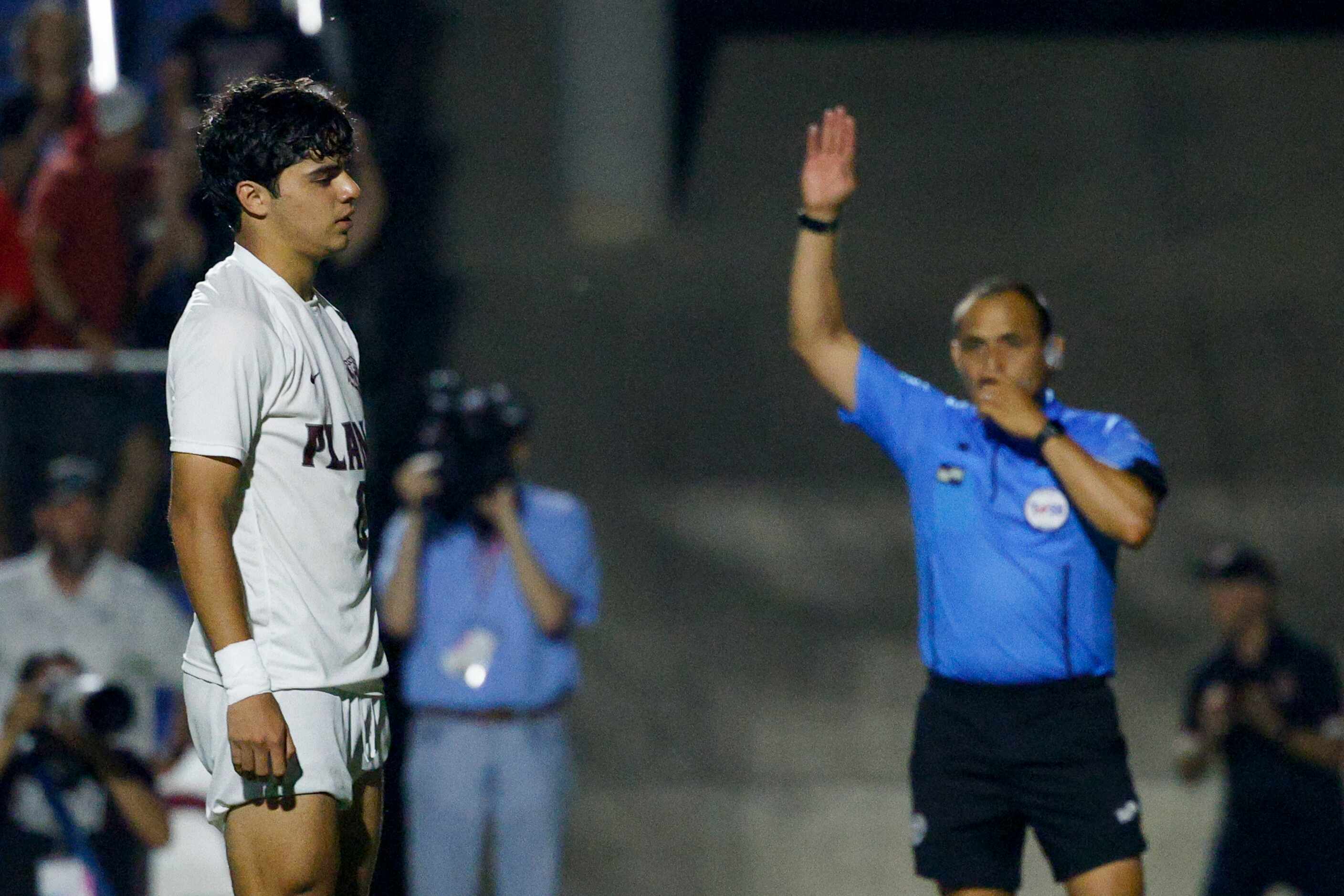 Plano midfielder Diego Valera Zamora (6) drops his head after missing a penalty kick to end...