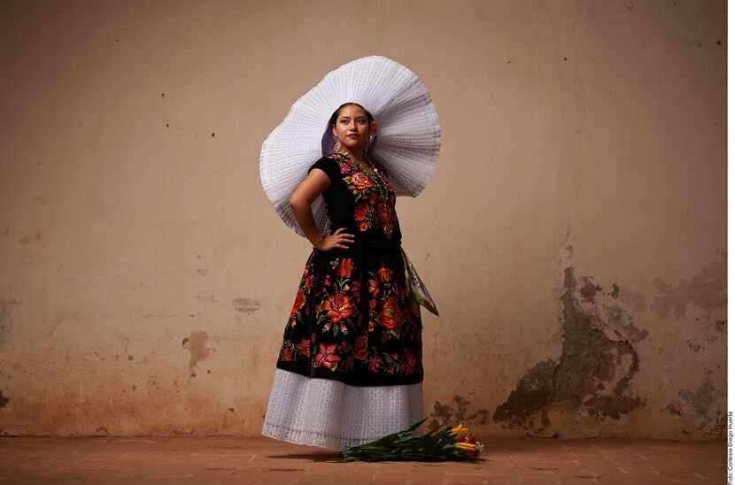 El documental Tehuana, de Diego Huerta, visita los orígenes de esta tradición en el pueblo...