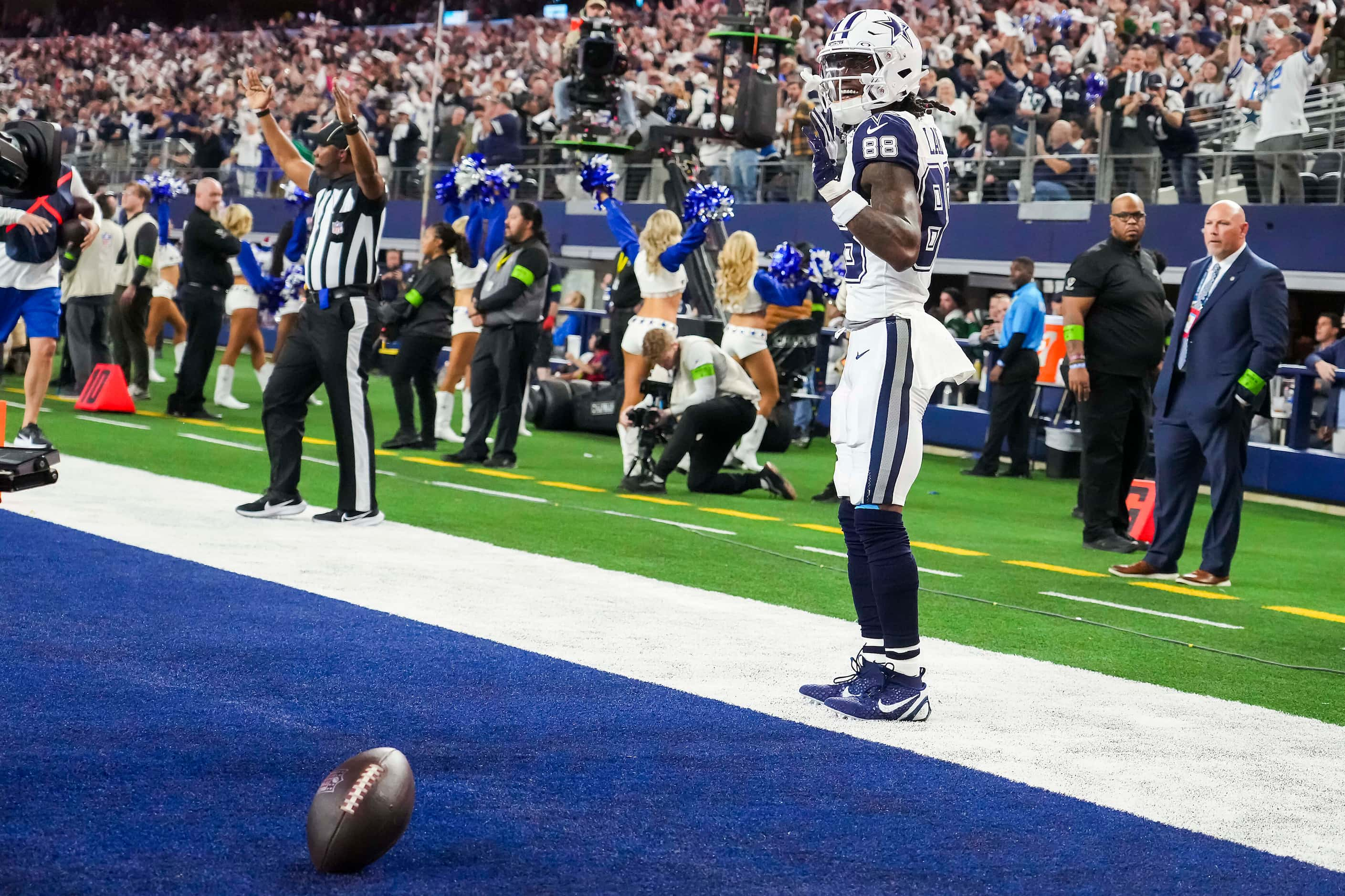 Dallas Cowboys wide receiver CeeDee Lamb (88) celebrates after scoring on a 13-yard...