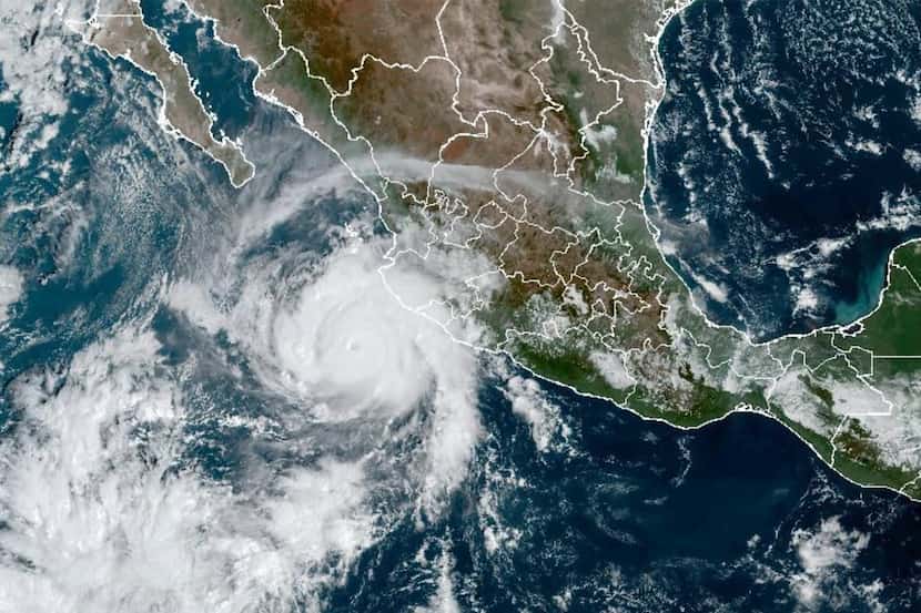 Imagen satelital de NOAA de archivo. El martes se formó Adrián, el primer huracán de la...