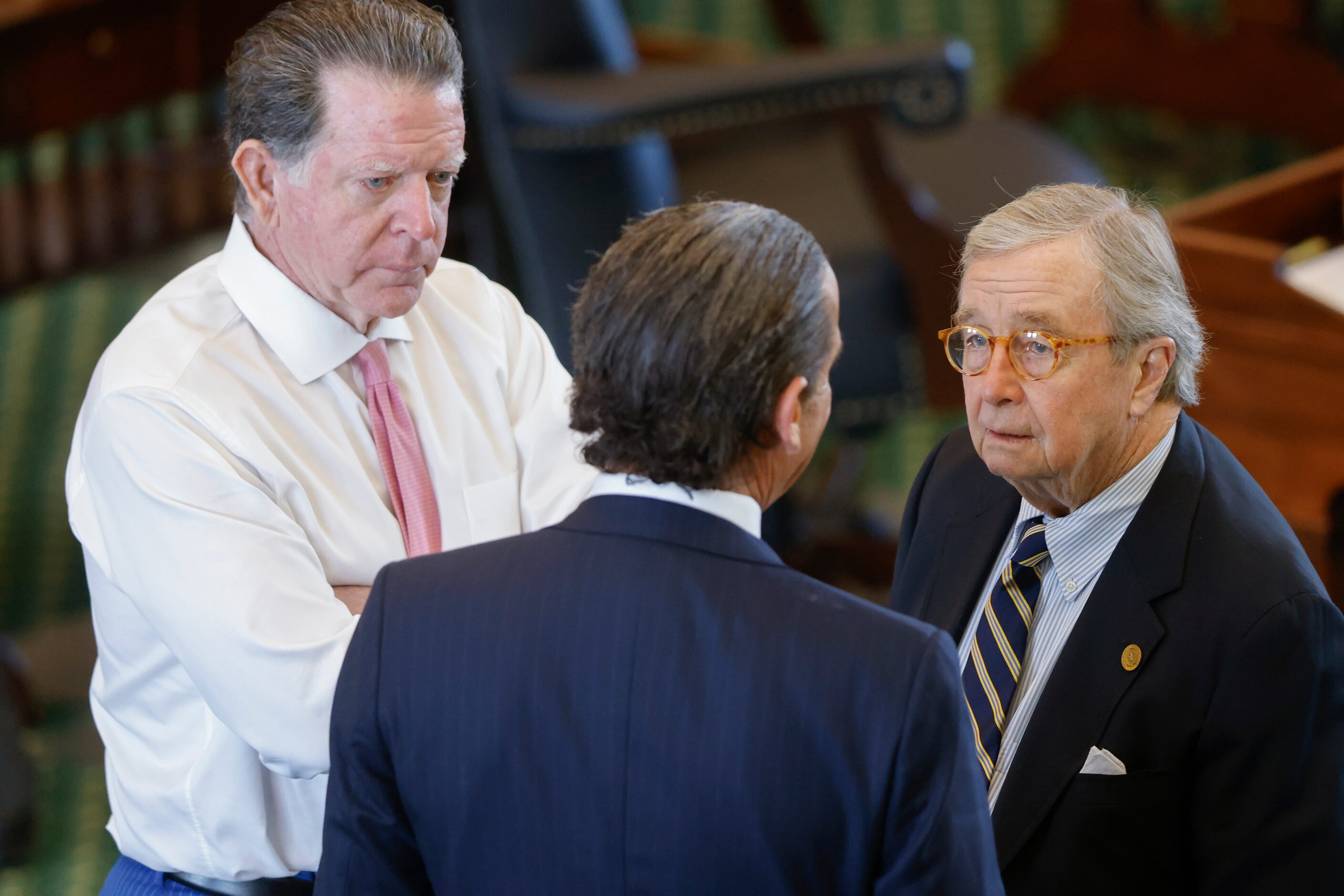 (From left) Defense attorneys Dan Cogdell and Tony Buzbee chat with House attorney Dick...