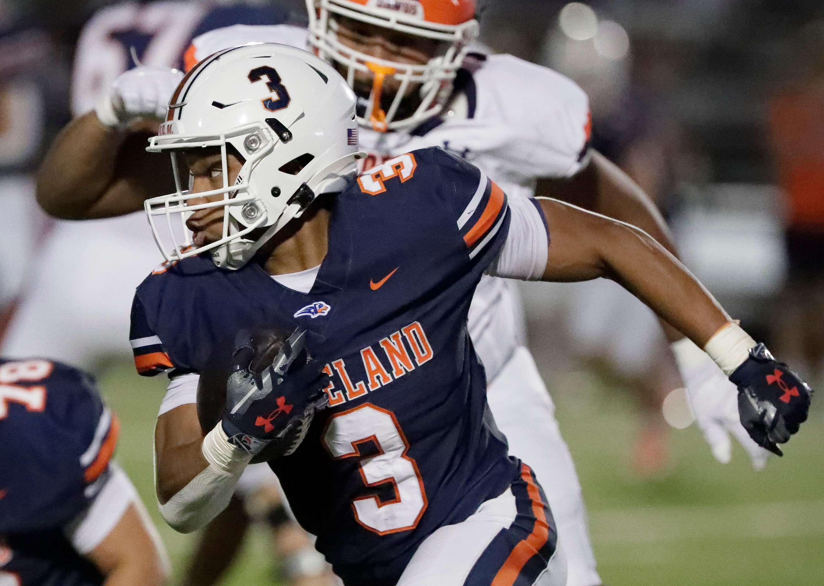 Wakeland High School running back Aidan Poole (3) runs the football during the first half as...