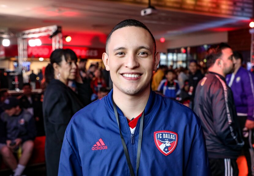 FC Dallas' eMLS player Alan Avi (@AlanAvi_)