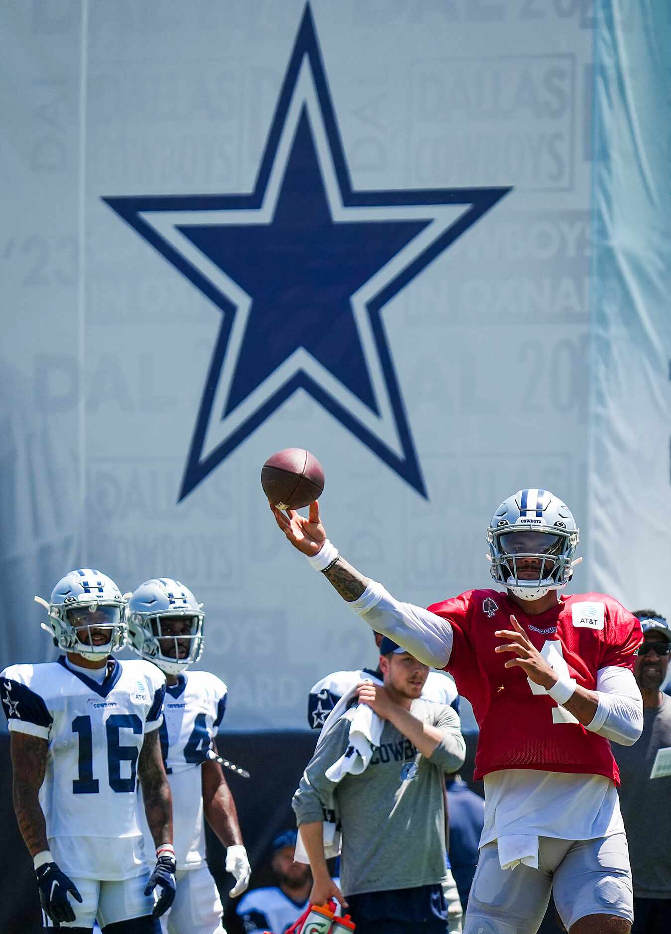 Dallas Cowboys quarterback Dak Prescott (4) throws a pass during a training camp practice on...