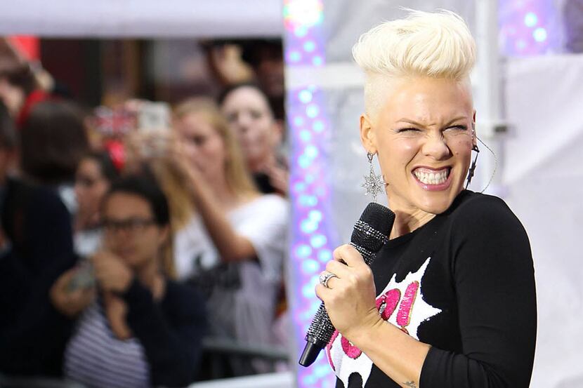 Pink is performing in Dallas on Sunday, March 24, 2019. But first? She stopped at Buc-ee's...
