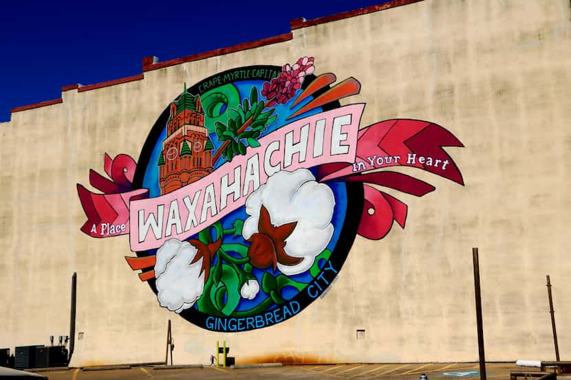 Mural cerca del centro de Waxahachie Texas.