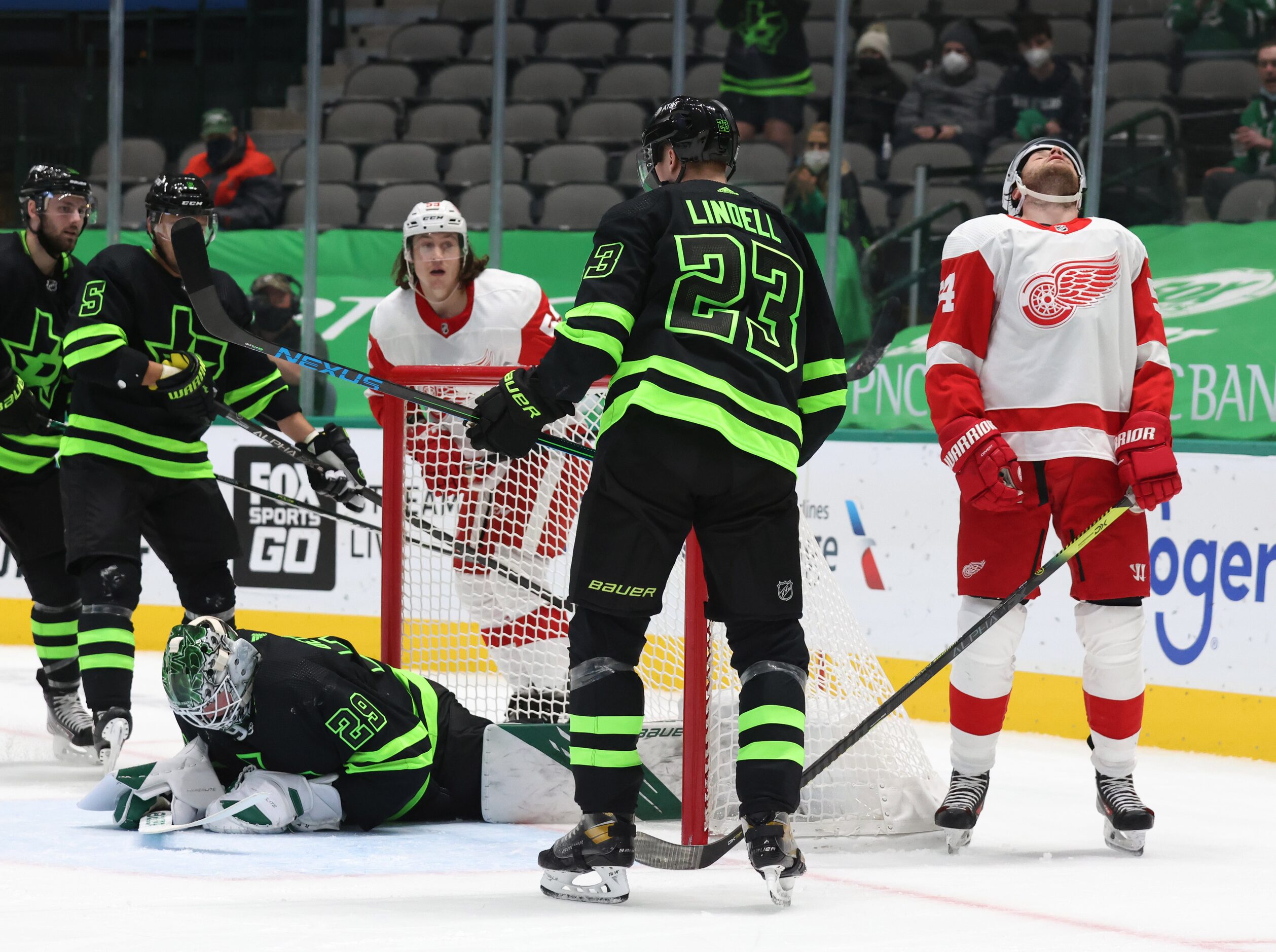 Detroit Red Wings right wing Bobby Ryan (54) reacts after they nearly scored as Dallas Stars...