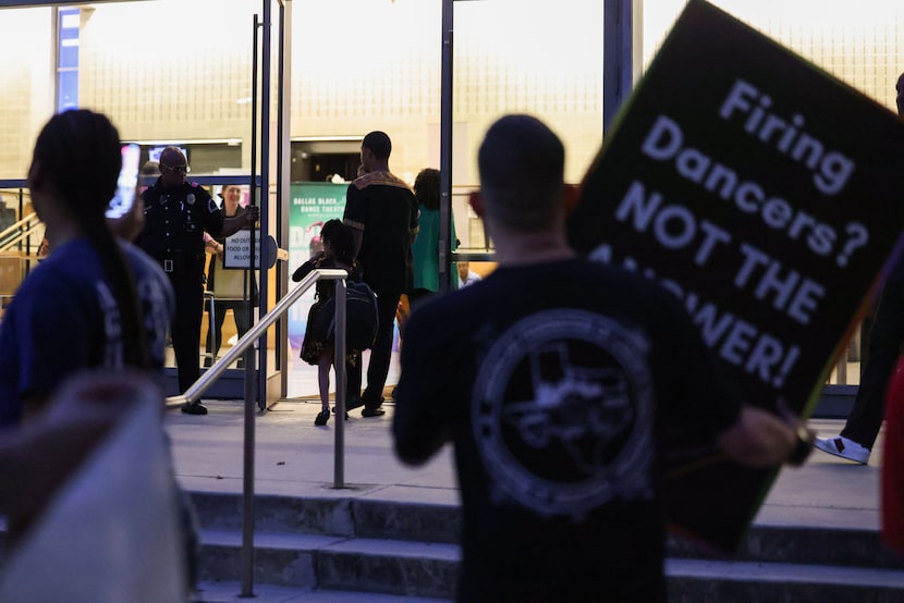 Union members and supporters picket at Dallas Black Dance Theatre s first show of the season...