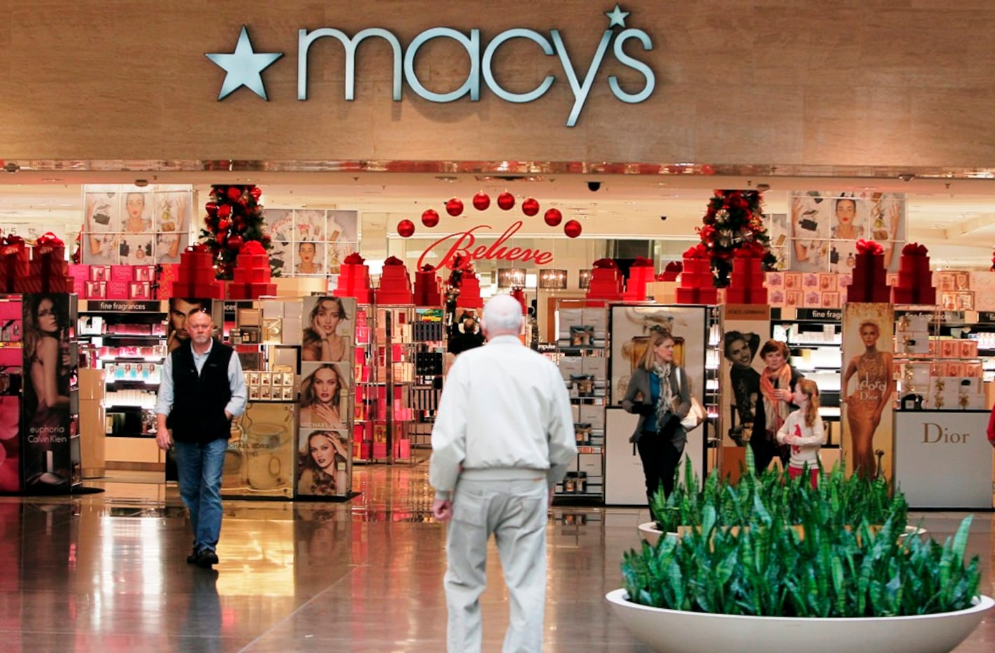 Discover Style at Unbeatable Prices: Macy's Clearance Sale!