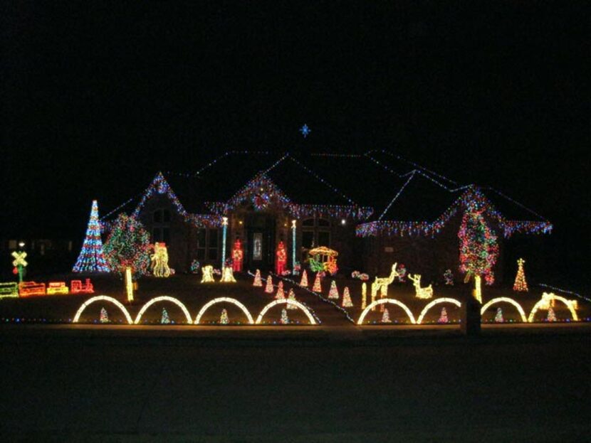 921 Lorene Drive, Wylie: 52,000 lights computer controlled and synchronized to music. We...