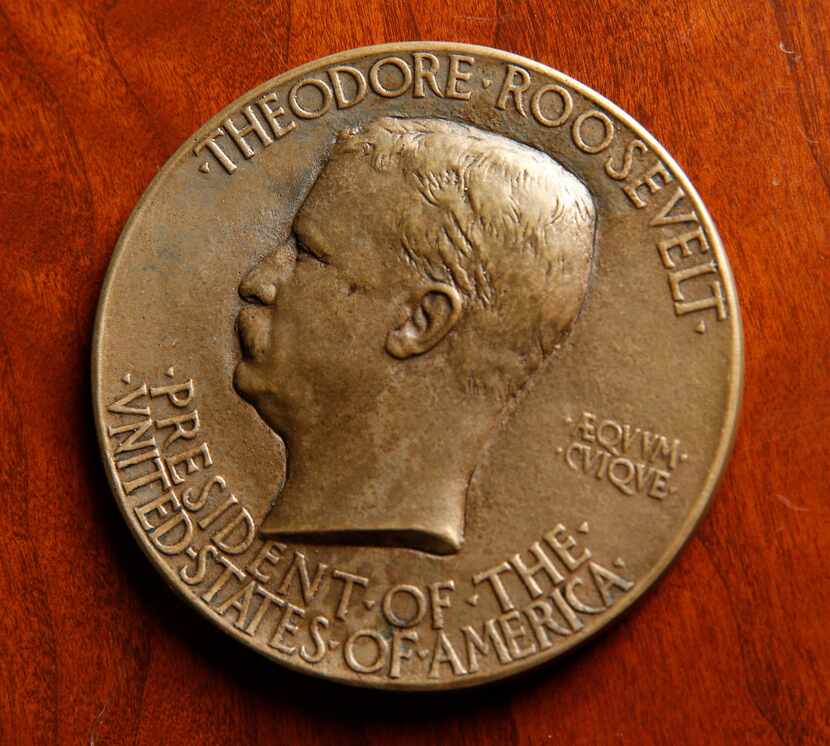 An inaugural medal of Theodore Roosevelt from 1905 in Hervey Priddy's collection at Degolyer...