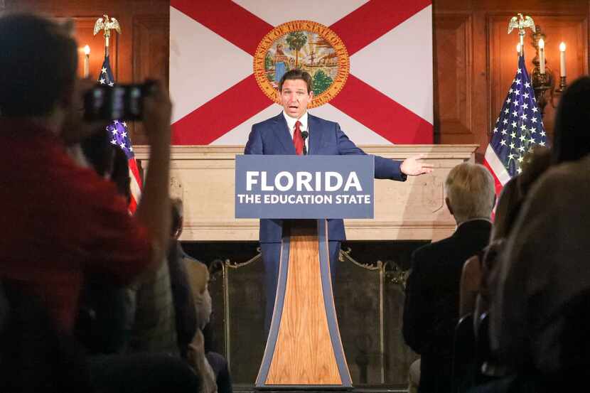 El gobernador Ron DeSantis ha firmado recientemente leyes antiinmigrantes en Florida.