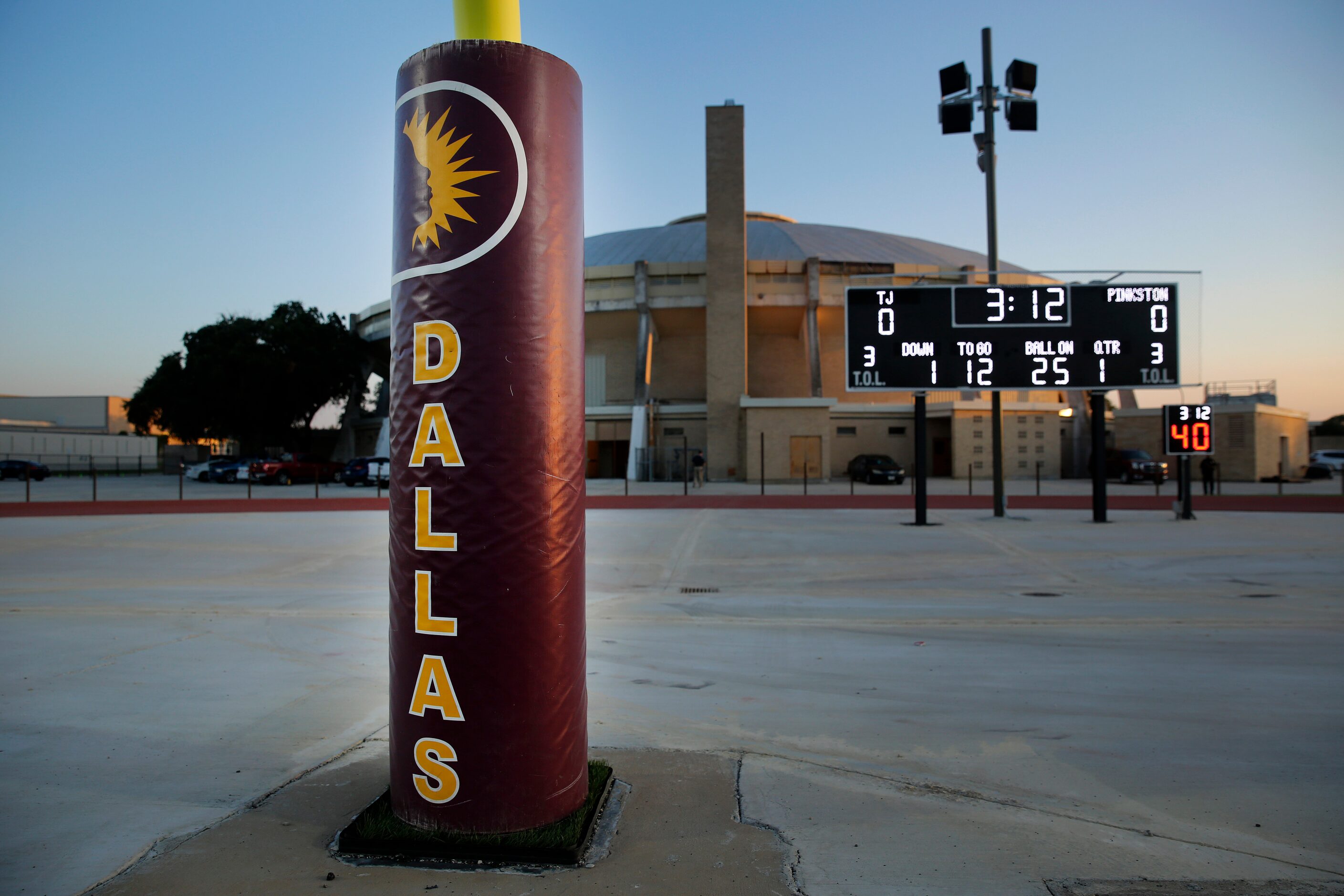 Thomas Jefferson and Pinkston faced off at Loos Complex in Addison, Texas, Thursday, October...