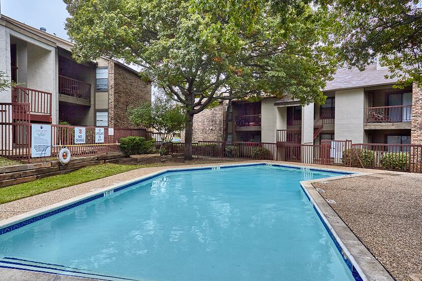 Texas-based Multifamily Property Group purchased Smith Creek apartments in West Dallas.