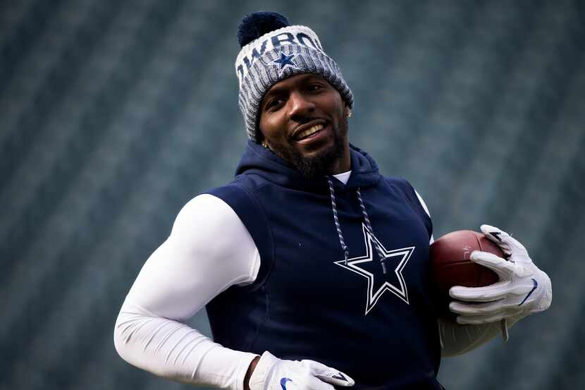 Dallas Cowboys wide receiver Dez Bryant warms up before an NFL football game against the...