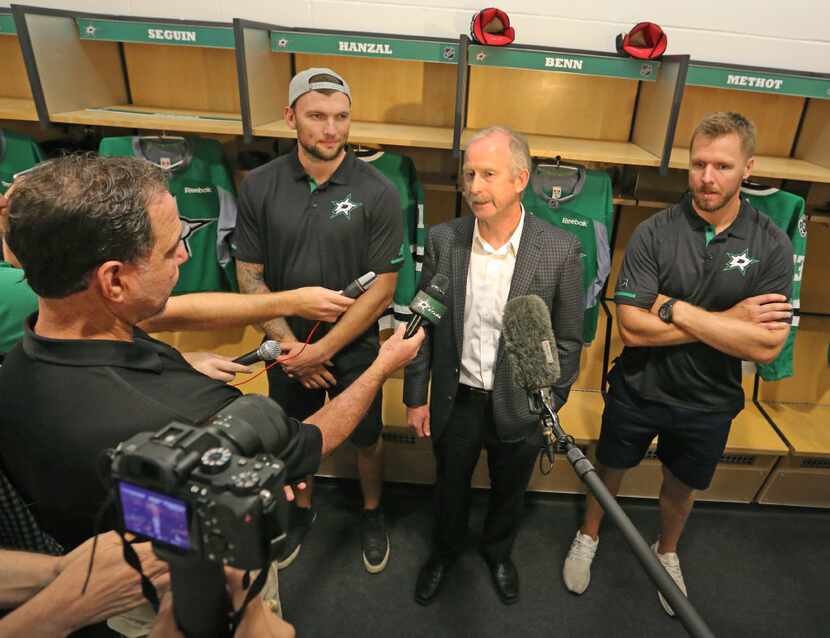 New Dallas Stars forward Martin Hanzal, left, and defenseman Marc Methot talk with the...